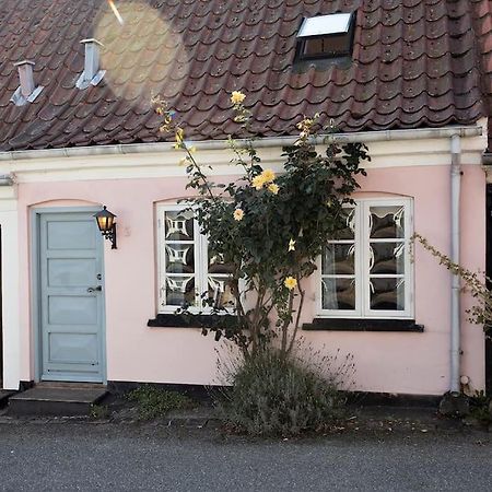 Skont Fiskerhus. Taet Pa By, Havn Og Havet Villa Marstal Luaran gambar