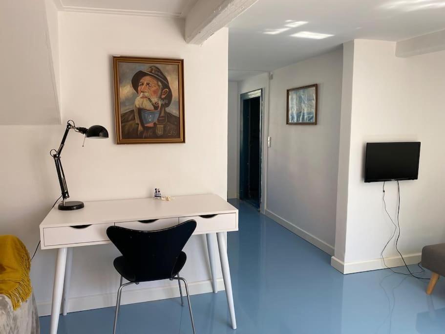Skont Fiskerhus. Taet Pa By, Havn Og Havet Villa Marstal Luaran gambar