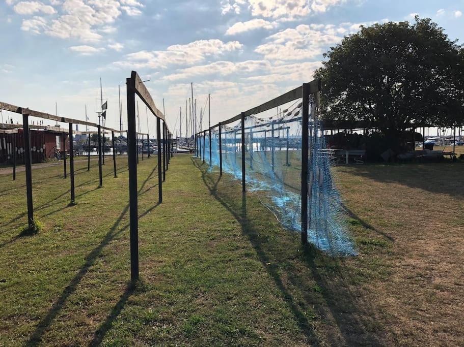 Skont Fiskerhus. Taet Pa By, Havn Og Havet Villa Marstal Luaran gambar